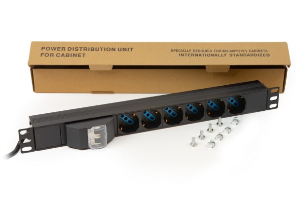MULTIPRESA ALIMENTAZIONE PER RACK 19" CON 6 PRESE UNIVERSALI TRIPOLARI/SCHUKO MAGNETOTERMICA