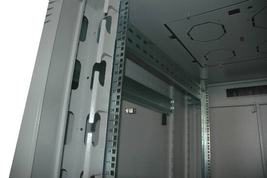 ARMADIO 42 UNITA' LINEA PROFESSIONALE (A)2020 X (L)600 X (P)800 MM. COLORE NERO RAL9005