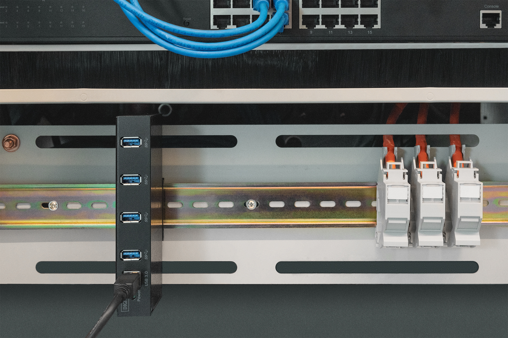DIGITUS Hub USB 3.0, 4 porte, Industrial Line