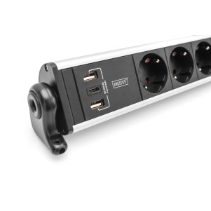 DIGITUS Presa multipla Office a 6 posti con 3 porte USB
