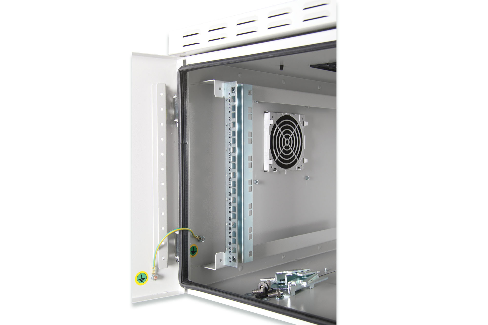 ARMADIO RACK 19" PER RETI DA ESTERNO PROTEZIONE IP55 7 UNITA' (AxLxP) 490x600x600 MM