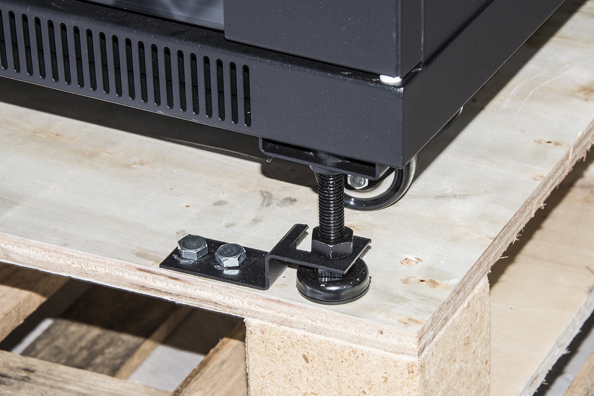 ARMADIO RACK 19" 42U (A)2055, (L)600, (P)800 COLORE NERO PORTA VETRO DISASSEMBLATO