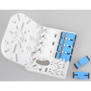 BOX 4 PORTE PER CONNETTORI  FIBRA OTTICA SC SIMPLEX O LC DUPLEX PER APPLICAZIONI FTTH