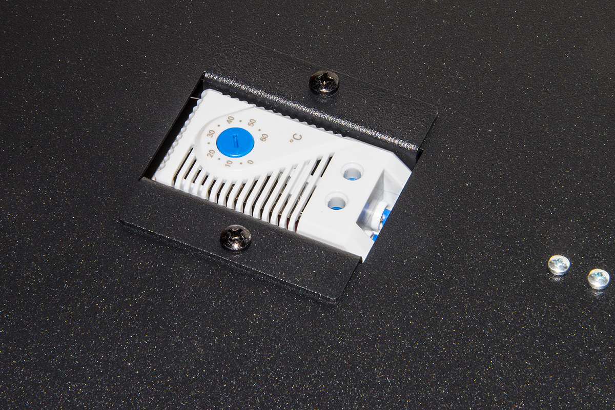 MODULO 4 VENTOLE CON TERMOSTATO PER ARMADI LK1942U614N COLORE NERO